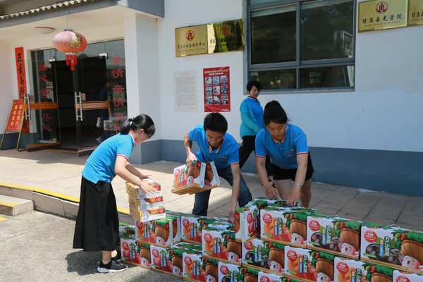 方廣赴績溪縣社會(huì)福利中心開展公益志愿活動(dòng)